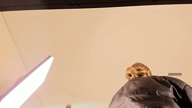 Offline 1m_dalhia on StripChat