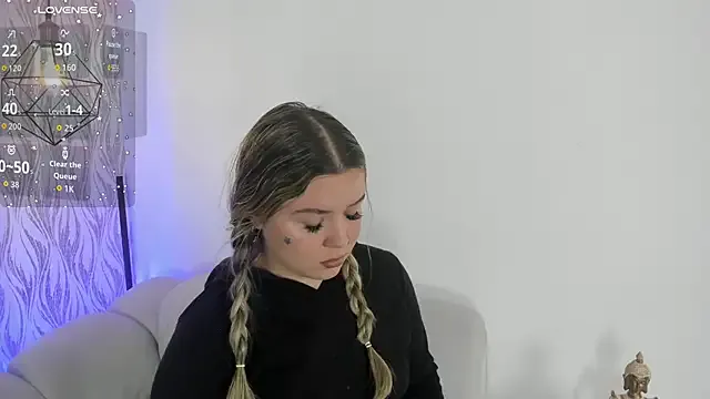 Offline 1m_dalhia on StripChat