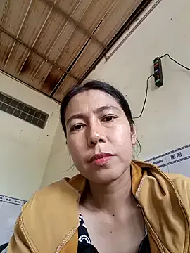 Offline 2HotAsain4u on StripChat