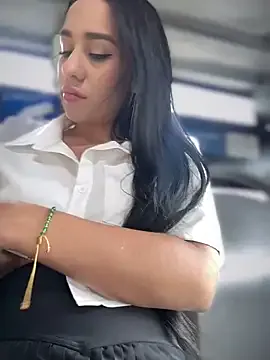 __IRIS__ on StripChat