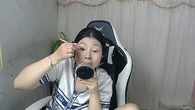 __MeiMei__ on StripChat