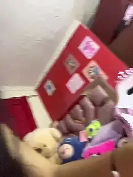 Freechat _Dulcinea777 on StripChat