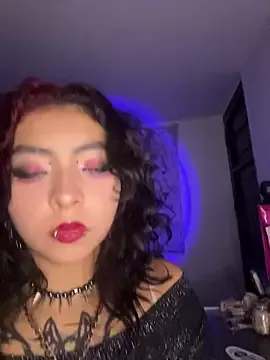 Offline _g0thiccwitch_ on StripChat