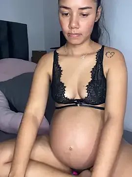 Freechat _Luana on StripChat