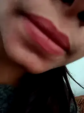 Aaisha-16 on StripChat