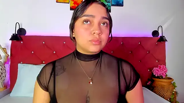 Offline Abril_Gomez06 on StripChat