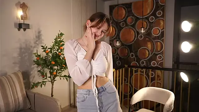 Offline Adeles_vibes on StripChat