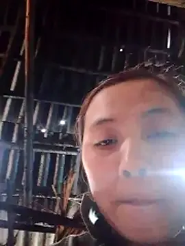 Offline alex_callmemaybe69 on StripChat