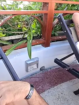 Offline Alexis21821 on StripChat