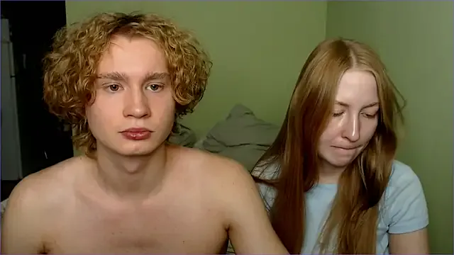 Offline AliceStoneJhonyStone on StripChat