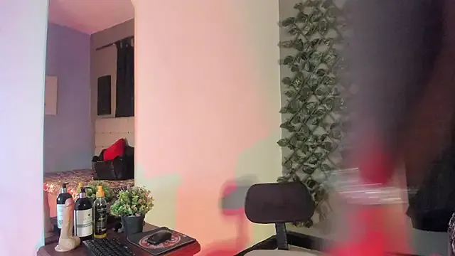 Offline alondra_slut on StripChat