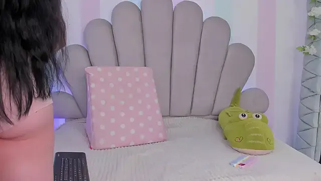 Offline Amy_Bunnie_18 on StripChat