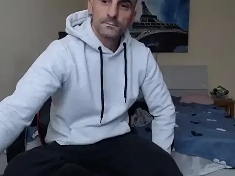 Offline amydamarw on StripChat