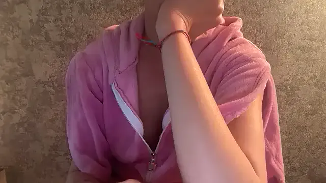 Offline Angelinaa19 on StripChat