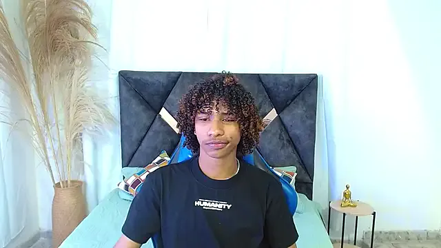 Offline angelll18_ on StripChat