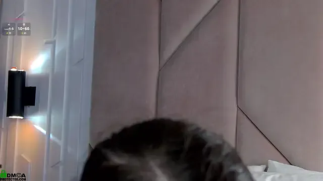 AnnaNoir on StripChat