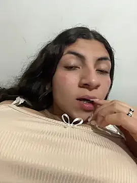 Offline arieel__722 on StripChat