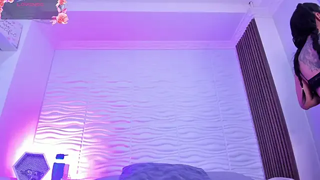 Offline AudreyHayworth on StripChat