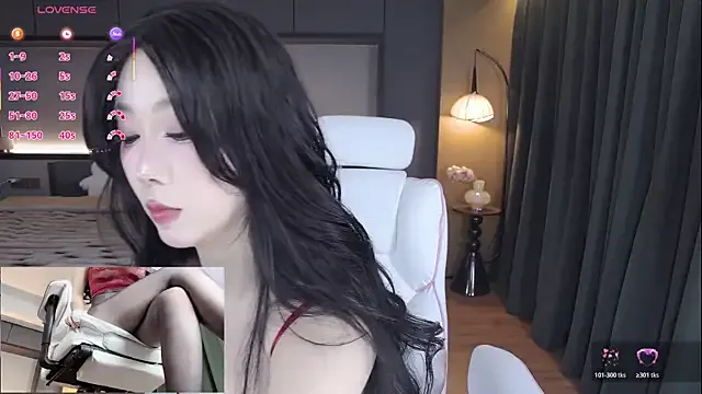 Offline AYW-21 on StripChat