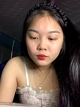 Baa-bee22 on StripChat