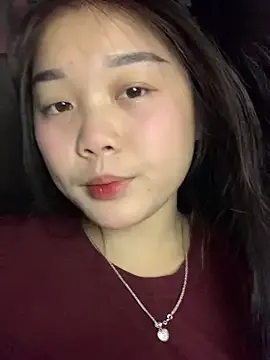 Baa-bee22 on StripChat