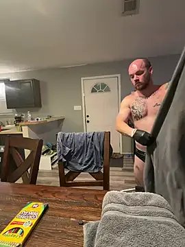 Freechat BearChubby300 on StripChat