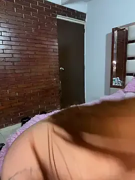 Belle_Fiore on StripChat