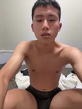 Offline Benson18y on StripChat