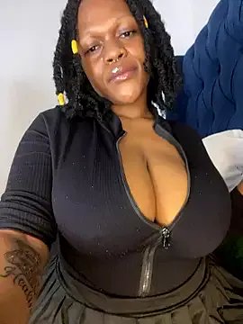 Freechat Boneca25 on StripChat