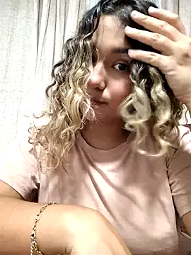 Freechat BrendaGirs on StripChat