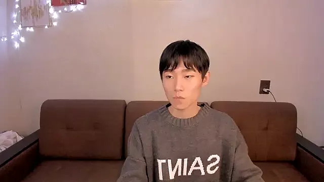 Offline Brian_Stars on StripChat