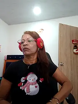 Offline BustyMilf_ on StripChat