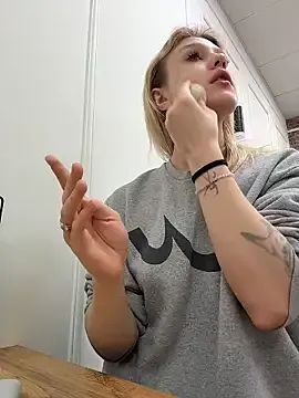 Freechat CaitlinSugar on StripChat