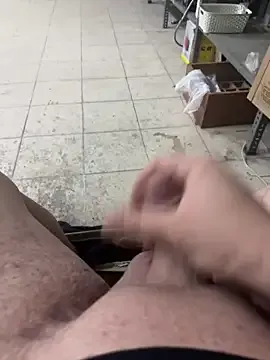 Offline Can3438q on StripChat