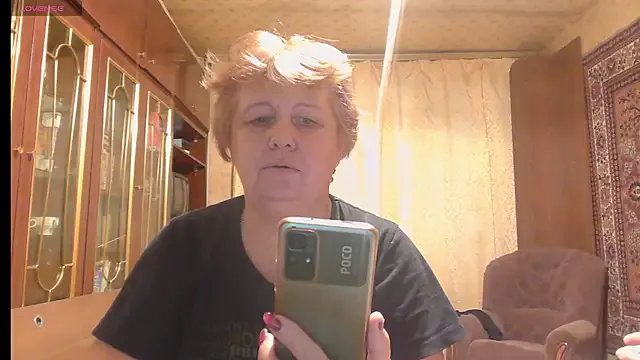 Offline Casey_peach on StripChat