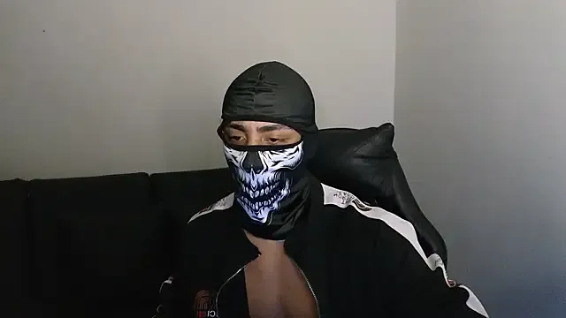 Offline cash_master888 on StripChat