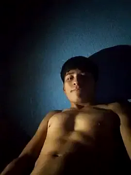 Offline chapa18 on StripChat