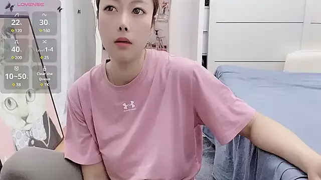 Freechat charlotte520 on StripChat