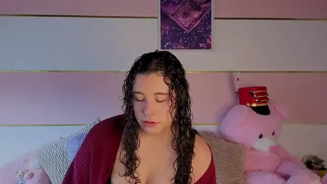 Offline Charlotte__Miller on StripChat