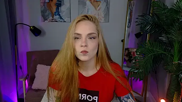 Offline cherrie_sherry on StripChat