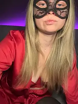 Offline Cherrycolada on StripChat