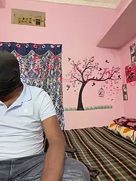 Offline Couplejyoti01 on StripChat