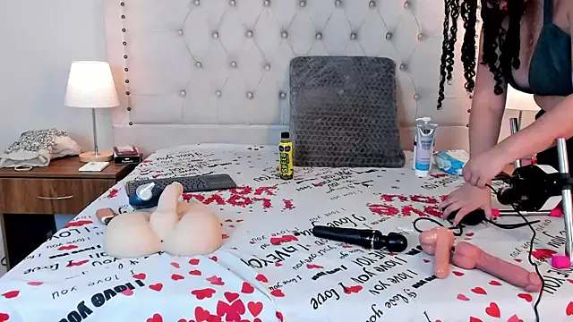 Offline cristhi_esterling on StripChat