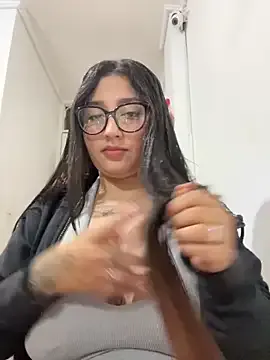 Offline croftsmila on StripChat