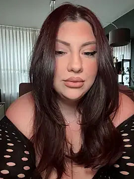 Offline CurvyKimmy1 on StripChat
