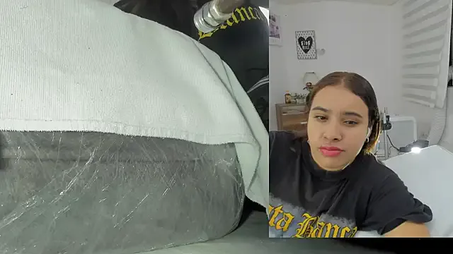 Offline Daki_Ume_ on StripChat