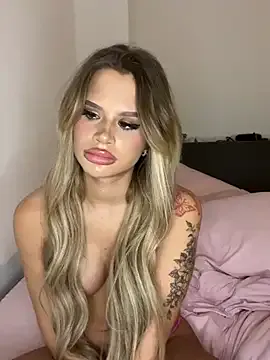 Offline Danielaa_2005 on StripChat