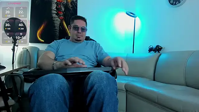 Offline Dante_Bellini on StripChat