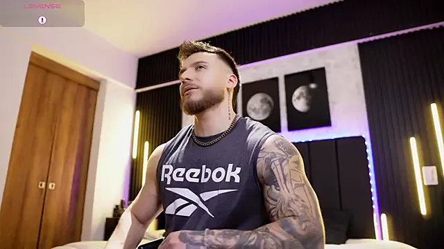 Offline David_blake_ on StripChat