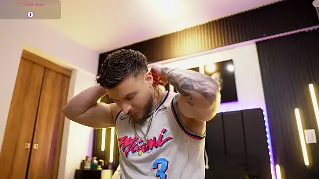 Offline David_blake_ on StripChat